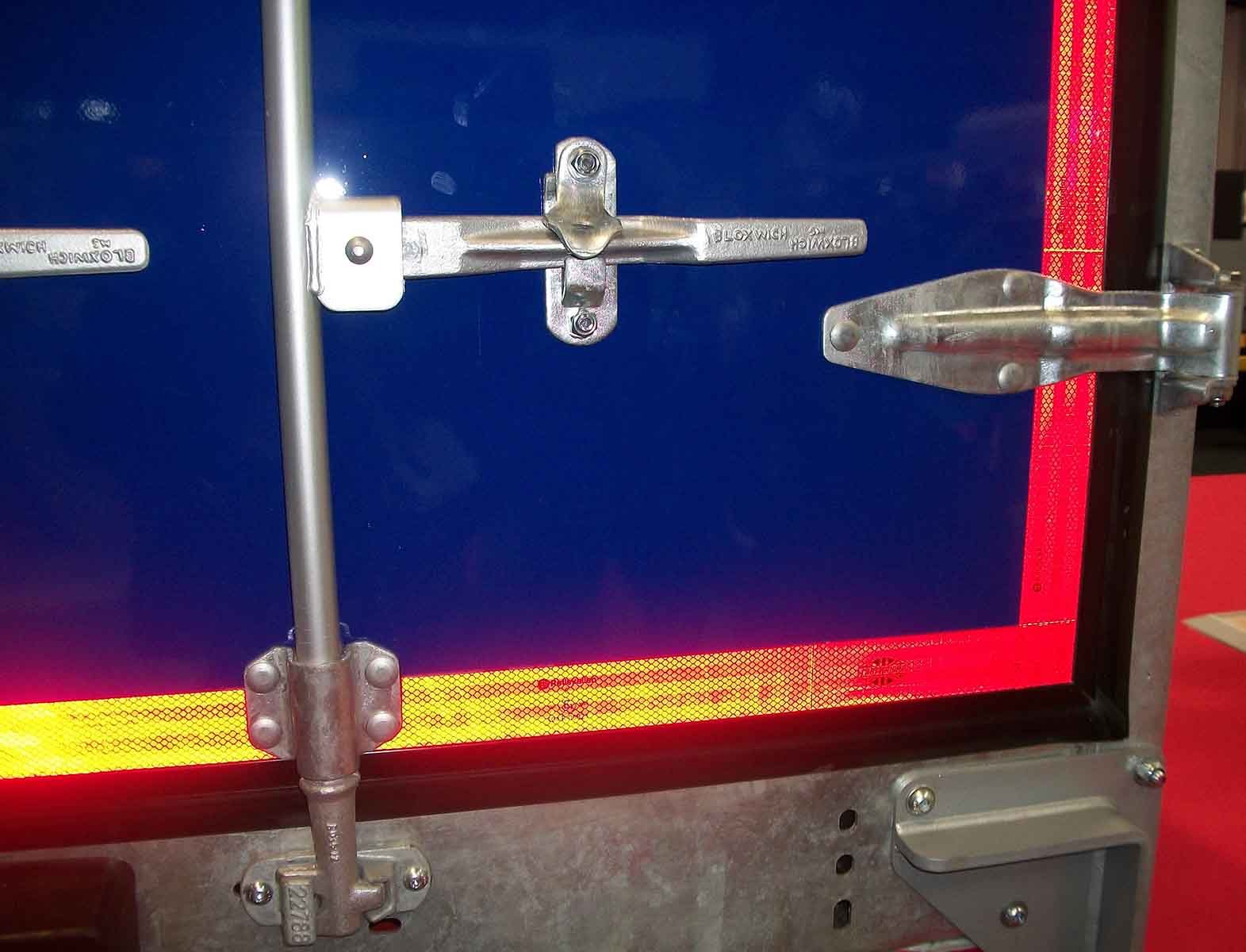 Fully welded truck door locking gear on curtainsider trailer